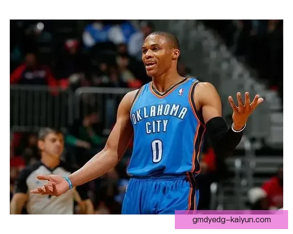 坦巴克蒂防守数据表现稳健，成为球队后防核心的重要支撑