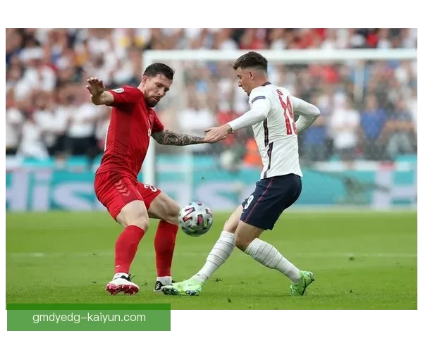 霍伊别尔在本赛季表现稳健，逐渐成为球队中场不可或缺的核心。